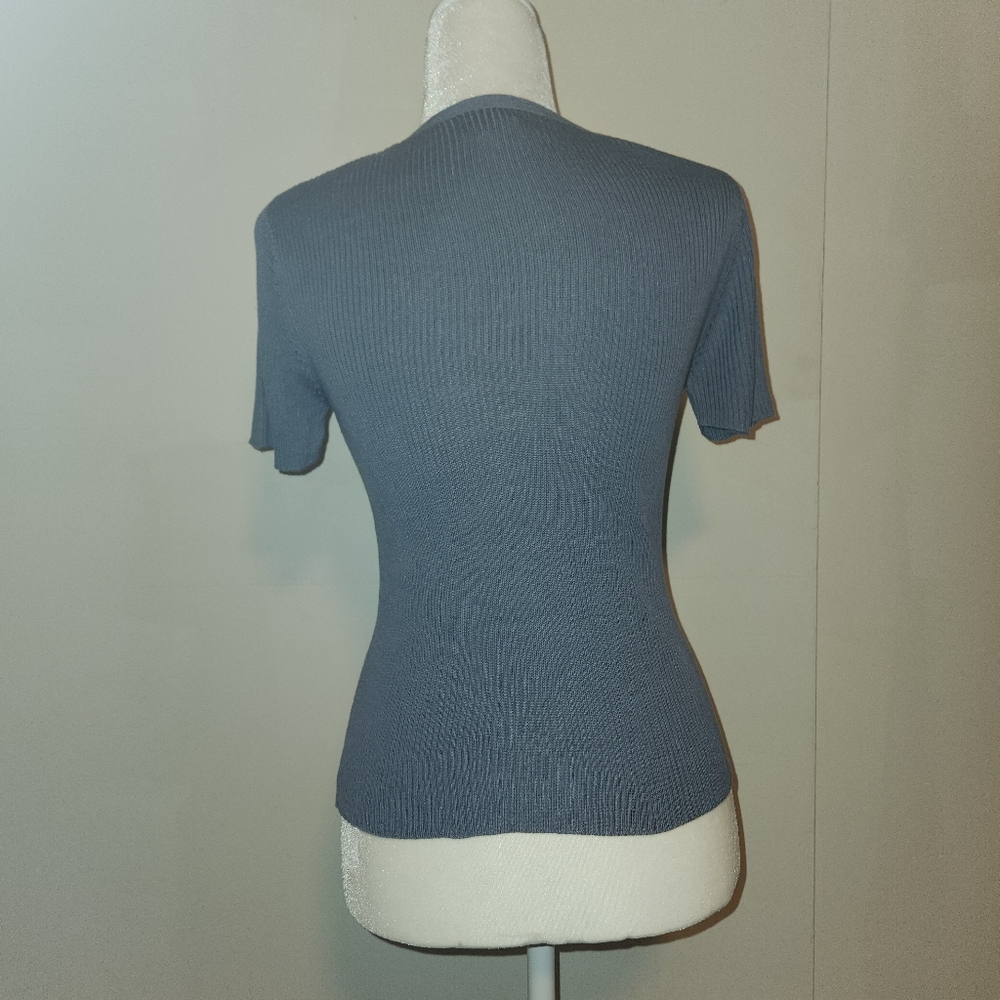 Vintage Silk Banana Republic Light Blue Grey Short Sleeve Sweater Small - Picture 3 of 8